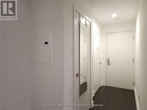 709 - 75 St Nicholas Street, Toronto, ON - Indoor Photo Showing Other Room