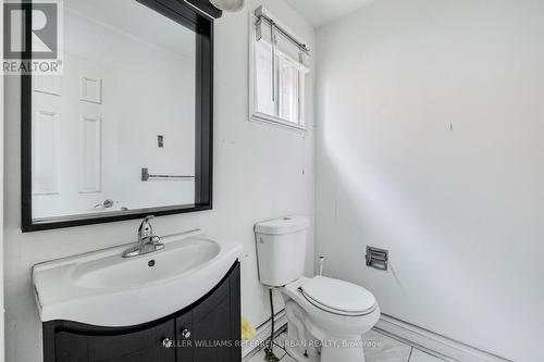 135 Natanya Boulevard, Georgina, ON - Indoor Photo Showing Bathroom