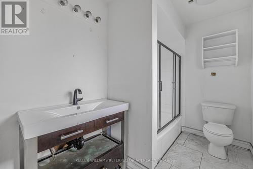 135 Natanya Boulevard, Georgina, ON - Indoor Photo Showing Bathroom