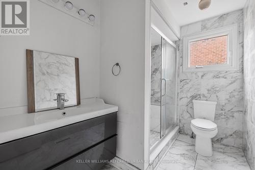 135 Natanya Boulevard, Georgina, ON - Indoor Photo Showing Bathroom