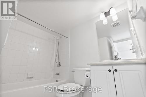 303 - 160 Wellington Street E, Aurora, ON - Indoor Photo Showing Bathroom