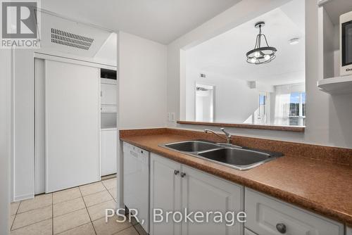 303 - 160 Wellington Street E, Aurora, ON - Indoor Photo Showing Kitchen With Double Sink