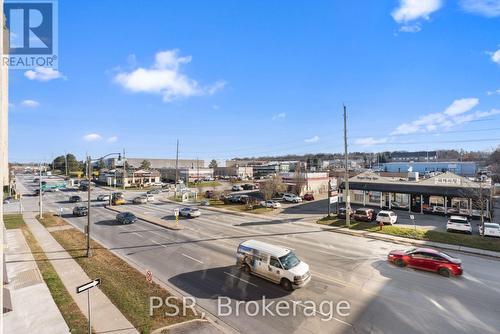 303 - 160 Wellington Street E, Aurora, ON - Outdoor With View