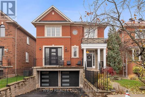 2227 Pheasant Lane, Oakville, ON - Outdoor With Facade