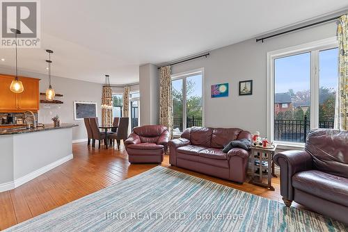 2227 Pheasant Lane, Oakville, ON - Indoor Photo Showing Living Room