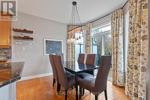 2227 Pheasant Lane, Oakville, ON - Indoor Photo Showing Dining Room