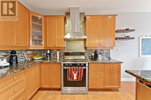 2227 Pheasant Lane, Oakville, ON - Indoor Photo Showing Kitchen