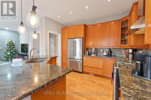 2227 Pheasant Lane, Oakville, ON - Indoor Photo Showing Kitchen With Double Sink