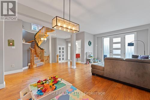 2227 Pheasant Lane, Oakville, ON - Indoor Photo Showing Living Room