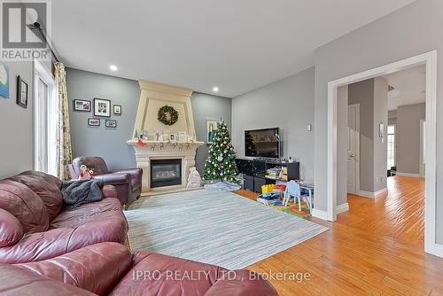 2227 Pheasant Lane, Oakville, ON - Indoor Photo Showing Living Room With Fireplace