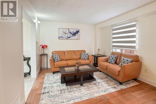 53 Pennsylvania Avenue, Brampton, ON - Indoor Photo Showing Living Room