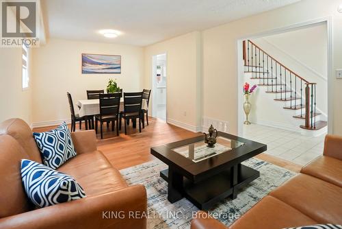 53 Pennsylvania Avenue, Brampton, ON - Indoor Photo Showing Living Room