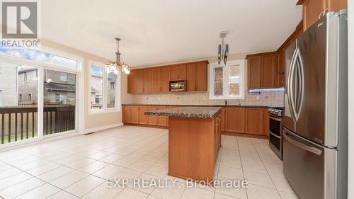 7 Wynview Street, Brampton, ON - Indoor Photo Showing Kitchen