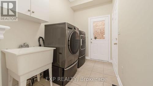 7 Wynview Street, Brampton, ON - Indoor Photo Showing Laundry Room