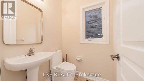 7 Wynview Street, Brampton, ON - Indoor Photo Showing Bathroom