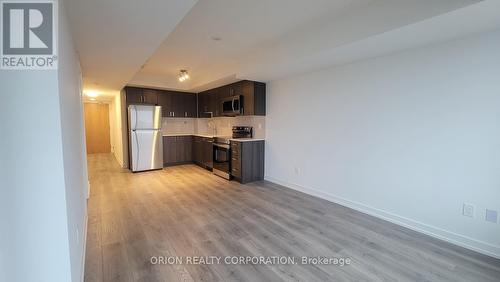 1309 - 1435 Celebration Drive, Pickering, ON - Indoor Photo Showing Kitchen