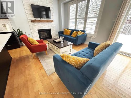 737 White Alder Avenue, Ottawa, ON - Indoor Photo Showing Living Room With Fireplace