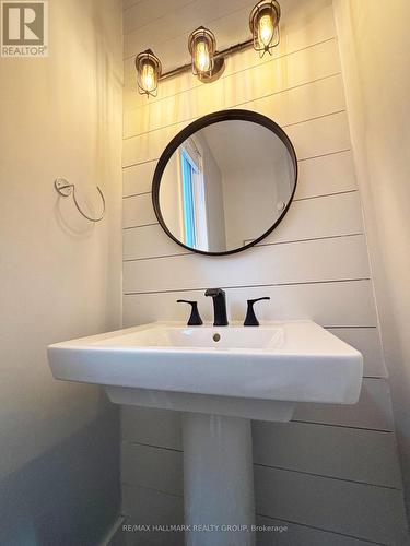 737 White Alder Avenue, Ottawa, ON - Indoor Photo Showing Bathroom