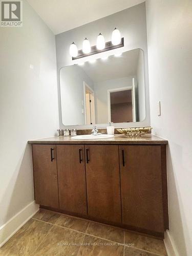 737 White Alder Avenue, Ottawa, ON - Indoor Photo Showing Bathroom