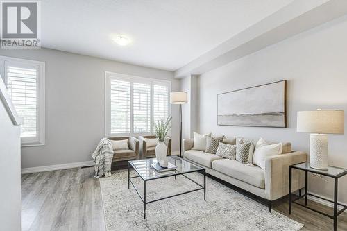 3 - 1890 Rymal Road E, Hamilton, ON - Indoor Photo Showing Living Room