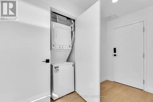 103 - 368 Tweedsmuir Avenue E, Ottawa, ON - Indoor Photo Showing Laundry Room