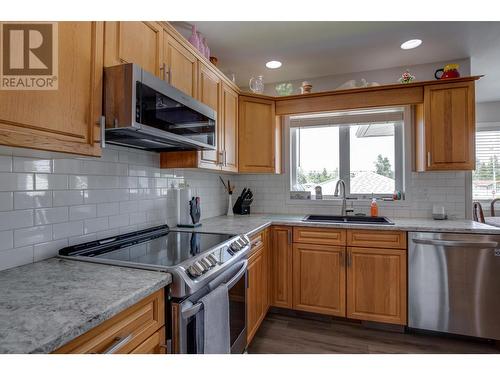 1781 Bachinski Crescent, Prince George, BC - Indoor Photo Showing Kitchen With Double Sink