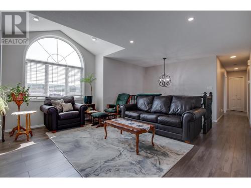 1781 Bachinski Crescent, Prince George, BC - Indoor Photo Showing Living Room