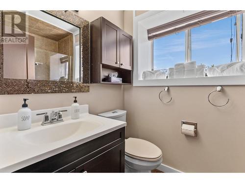 2663 Paula Road, West Kelowna, BC - Indoor Photo Showing Bathroom