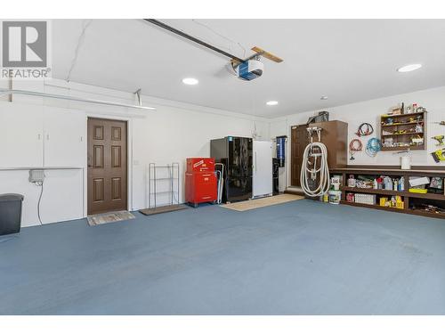 2663 Paula Road, West Kelowna, BC - Indoor Photo Showing Garage