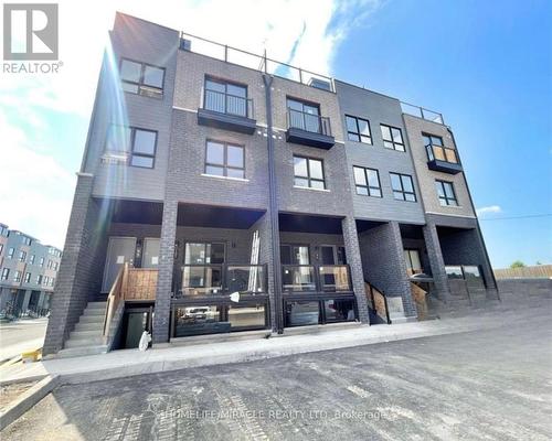 6705 Cropp Street, Niagara Falls, ON - Outdoor With Facade