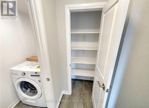 6705 Cropp Street, Niagara Falls, ON - Indoor Photo Showing Laundry Room