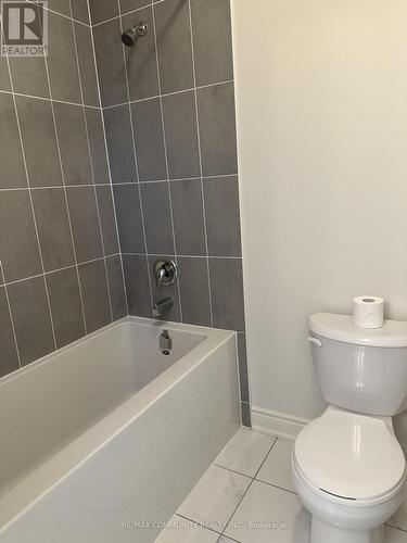 2225 Crystal Drive, Oshawa, ON - Indoor Photo Showing Bathroom