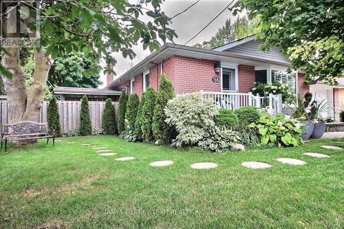 Lower - 718 Clarence Drive, Whitby, ON - Outdoor