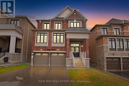 112 Holland Vista Street, East Gwillimbury, ON - Outdoor With Facade