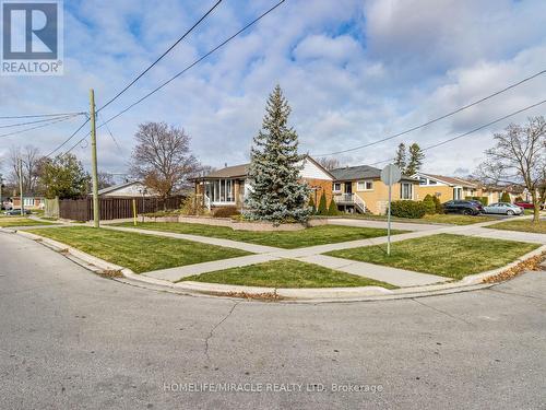 83 Nanwood Drive, Brampton, ON - Outdoor