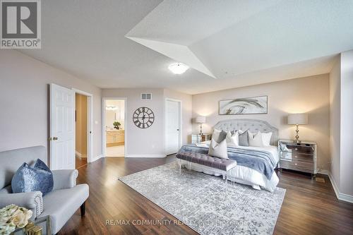 3 Resolute Drive, Hamilton, ON - Indoor Photo Showing Bedroom