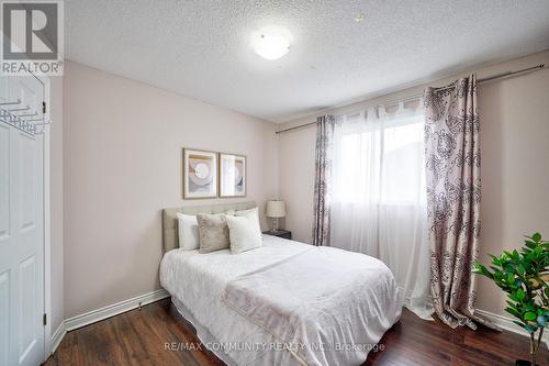 3 Resolute Drive, Hamilton, ON - Indoor Photo Showing Bedroom