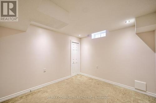 3 Resolute Drive, Hamilton, ON - Indoor Photo Showing Other Room