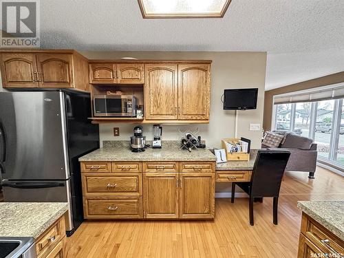 234 Burke Crescent, Swift Current, SK - Indoor Photo Showing Kitchen