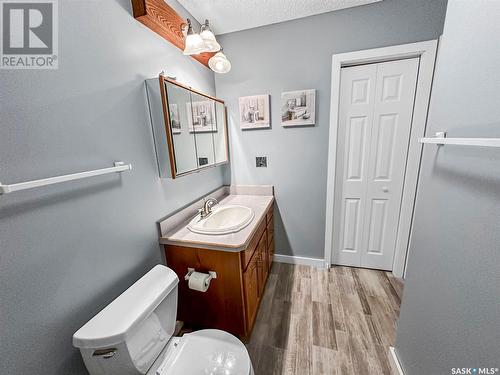 234 Burke Crescent, Swift Current, SK - Indoor Photo Showing Bathroom