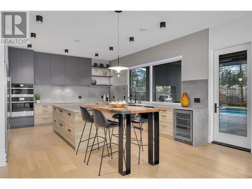 1297 Jack Smith Road, Kelowna, BC - Indoor Photo Showing Kitchen With Upgraded Kitchen