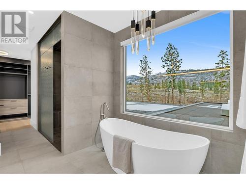 1297 Jack Smith Road, Kelowna, BC - Indoor Photo Showing Bathroom