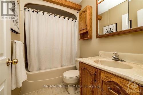 2508 Century Road W, Ottawa, ON - Indoor Photo Showing Bathroom