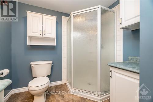 2508 Century Road W, Ottawa, ON - Indoor Photo Showing Bathroom