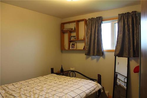 18013 124 N Road, Arnes, MB - Indoor Photo Showing Bedroom