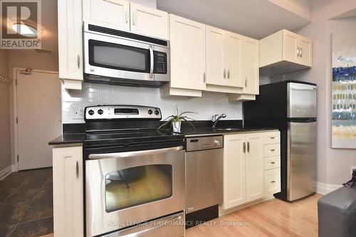 408 - 245 Kent Street, Ottawa, ON - Indoor Photo Showing Kitchen