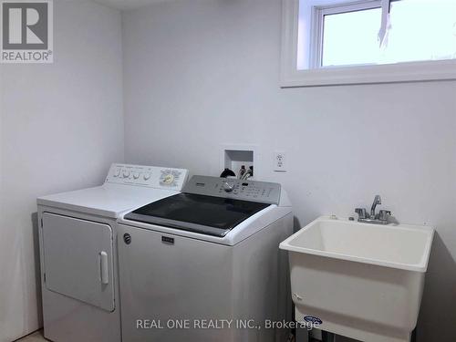 Bsmt - 25 Terrace Drive, Hamilton, ON - Indoor Photo Showing Laundry Room