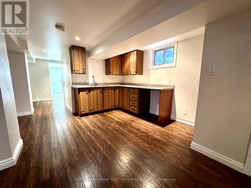 10 Heber Down Crescent, Whitby, ON - Indoor Photo Showing Kitchen