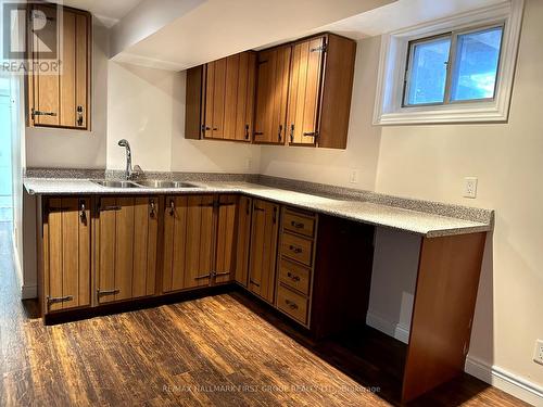 10 Heber Down Crescent, Whitby, ON - Indoor Photo Showing Kitchen With Double Sink