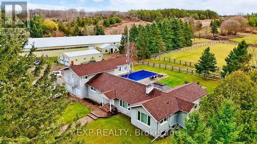 3125 Vandorf Side Road, Whitchurch-Stouffville, ON - Outdoor